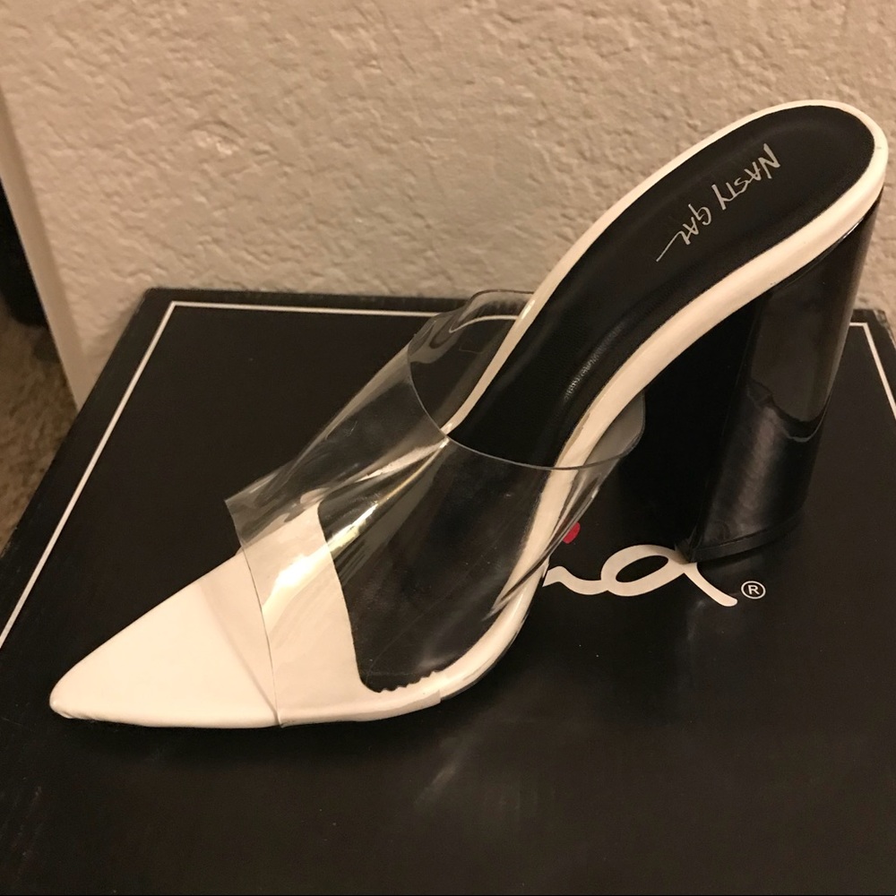 CLEAR BLACK AND WHITE POINTED MULES